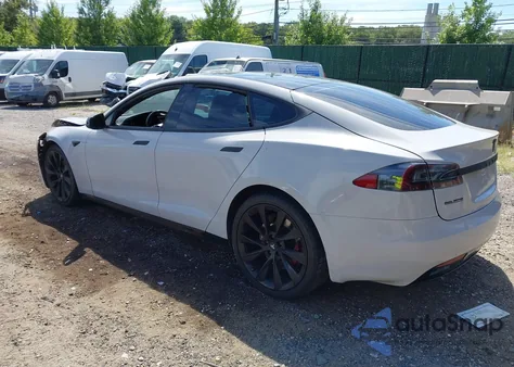 2018 Tesla Model S 100D/75D/P100D из США, поврежденный, VIN 5YJSA1E40JF243060